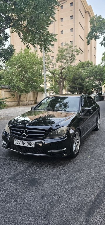Mercedes C 180