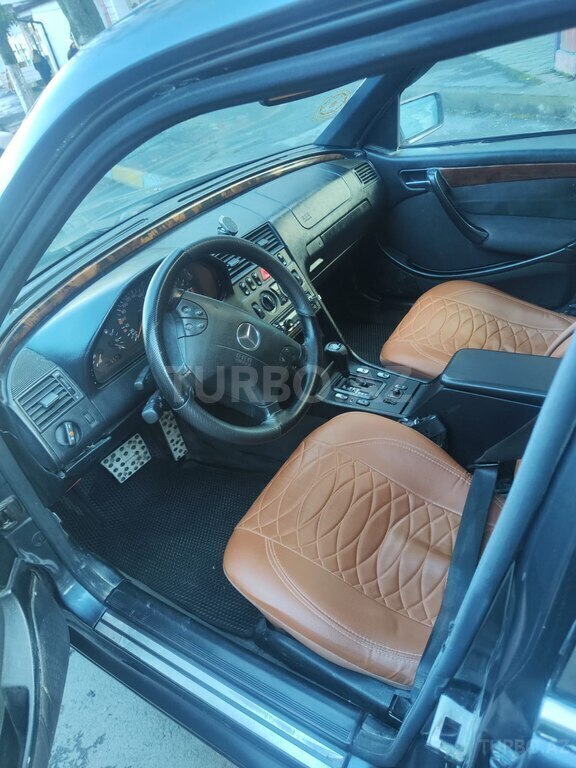 Mercedes C 240