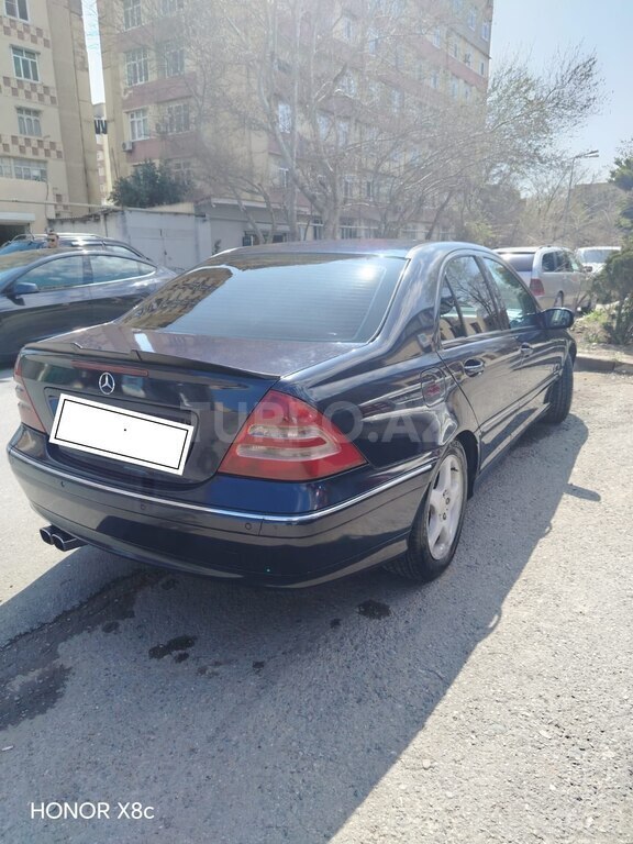 Mercedes C 240