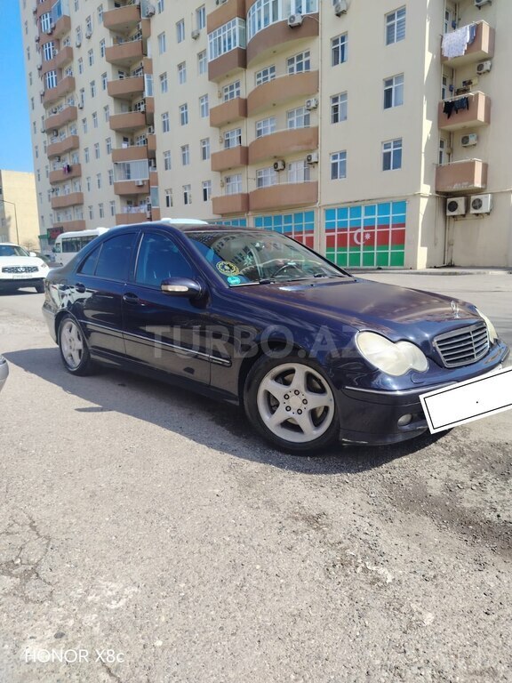 Mercedes C 240