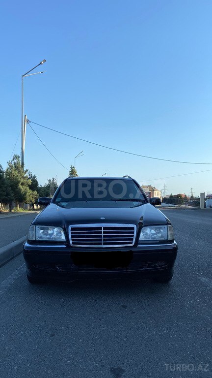 Mercedes C 200