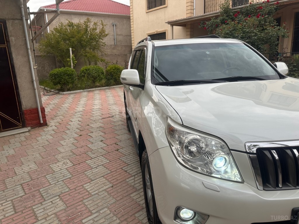 Toyota Land Cruiser Prado