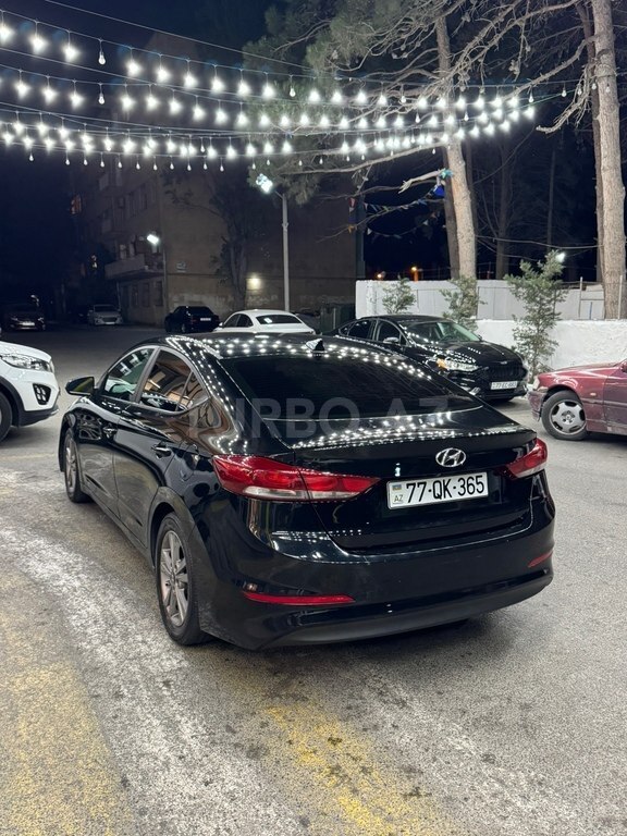 Hyundai Elantra