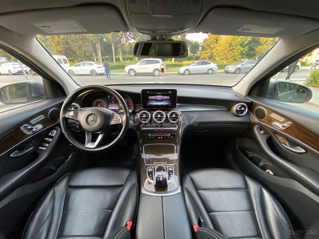 Mercedes GLC 300 4MATIC