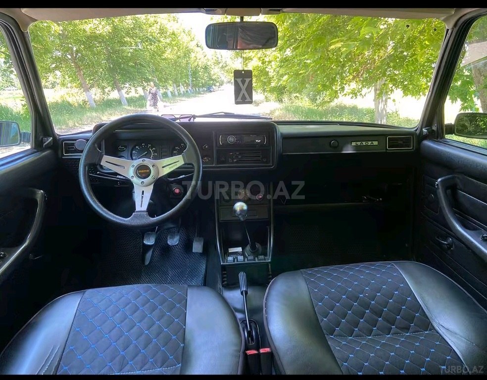 LADA (VAZ) 2107