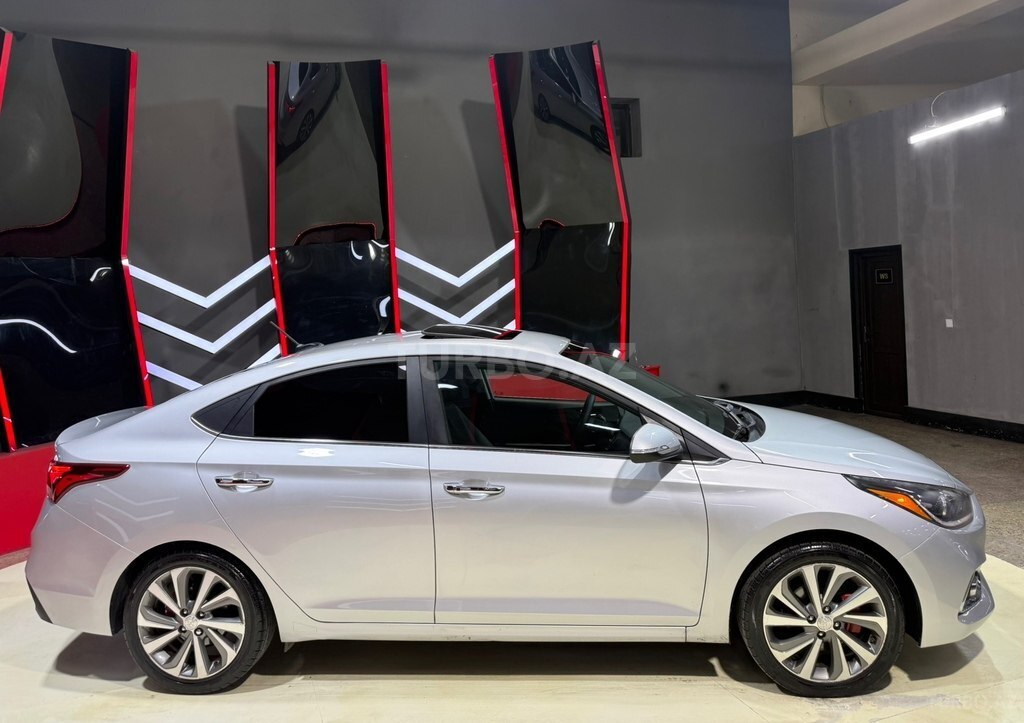Hyundai Accent