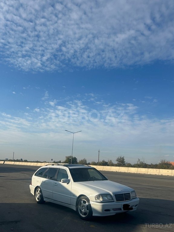 Mercedes C 220