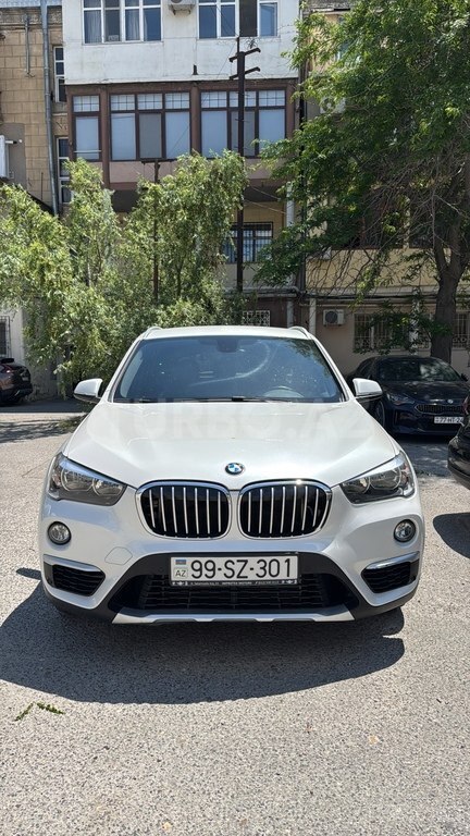 BMW X1