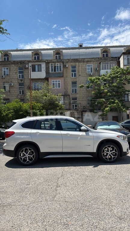 BMW X1