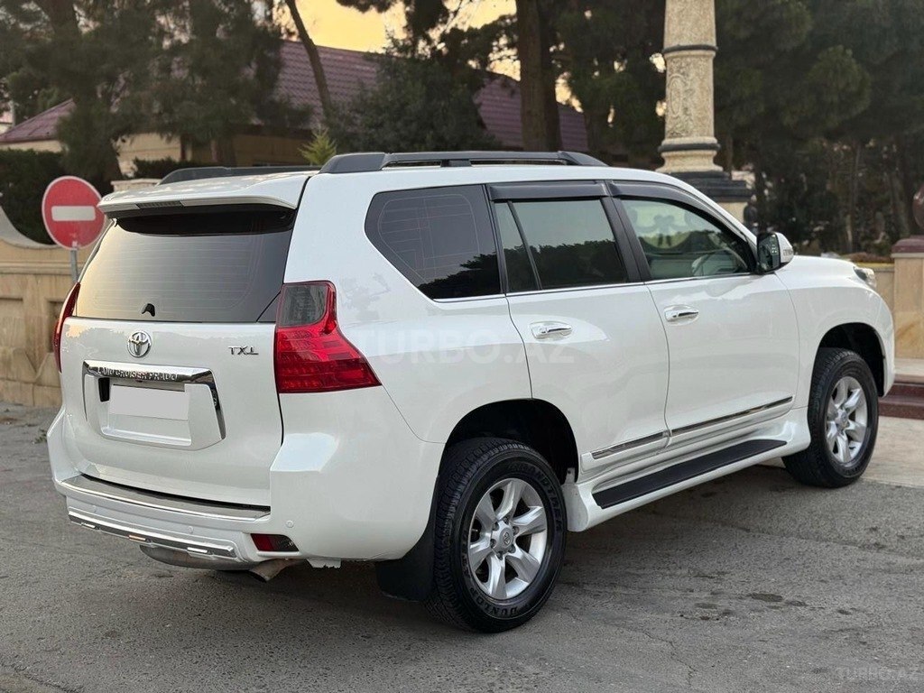 Toyota Land Cruiser Prado