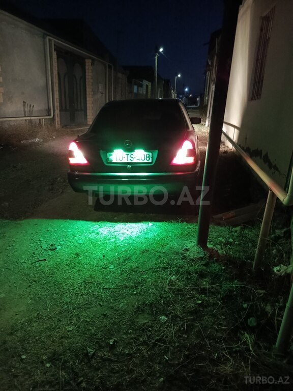 Mercedes C 200