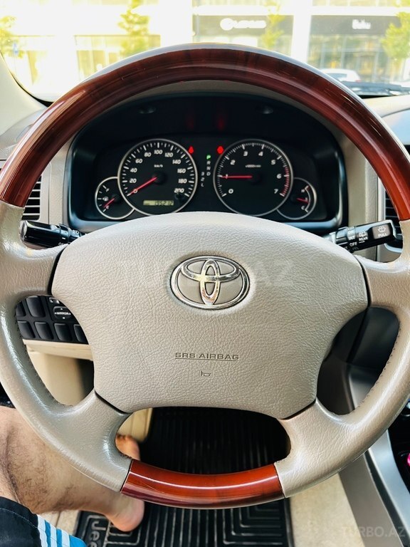 Toyota Land Cruiser Prado