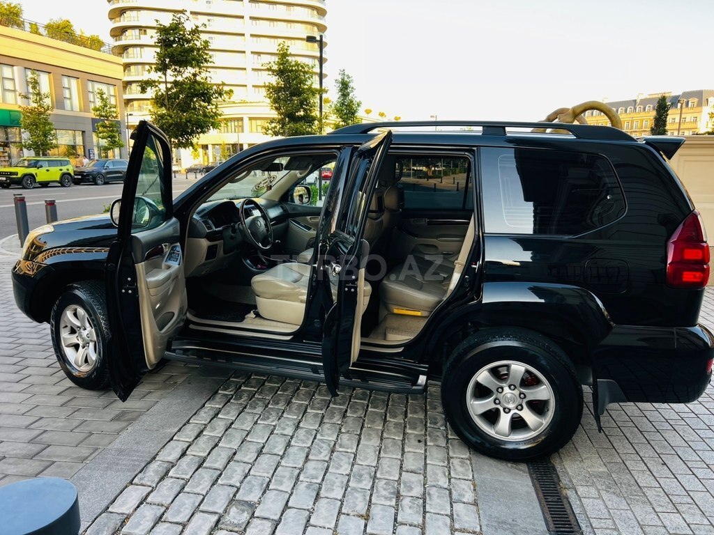 Toyota Land Cruiser Prado