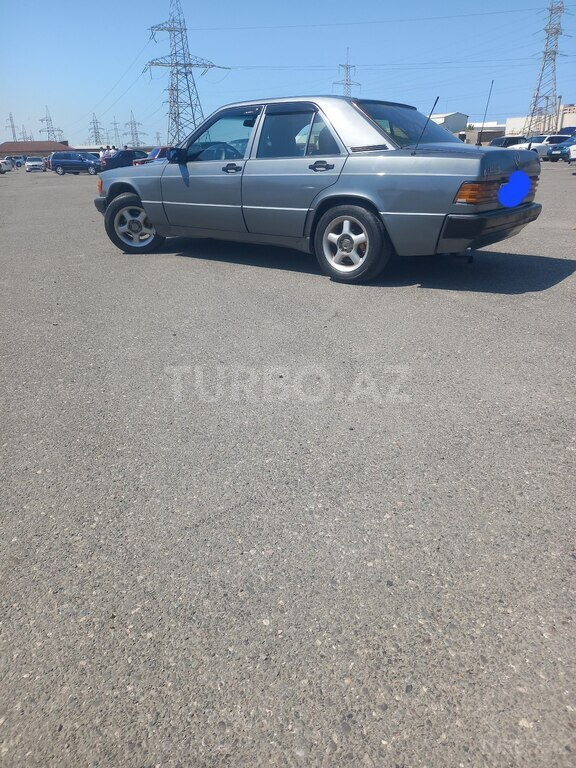 Mercedes 190