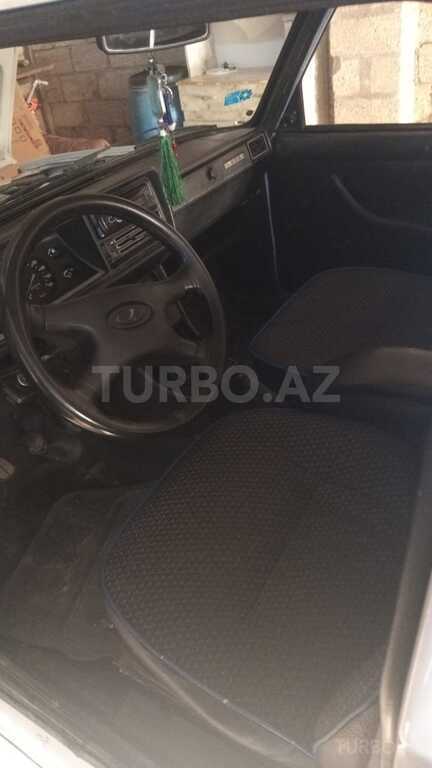 LADA (VAZ) 2107