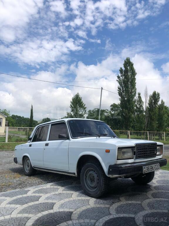 LADA (VAZ) 2107