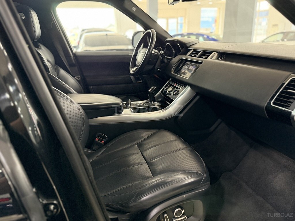 Land Rover RR Sport