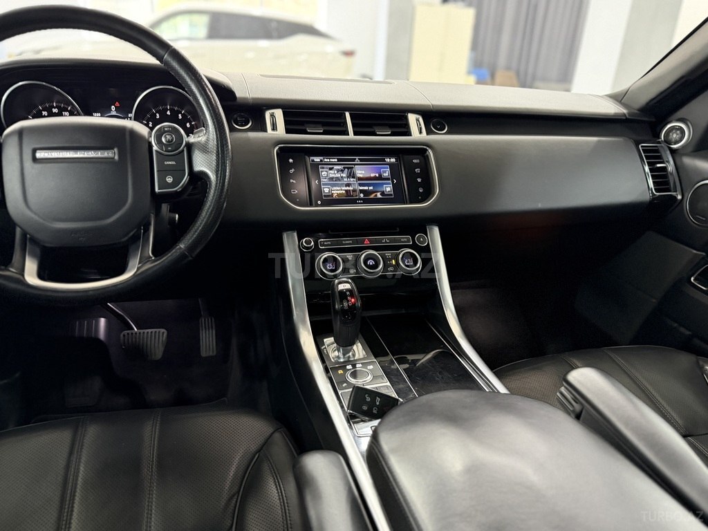Land Rover RR Sport