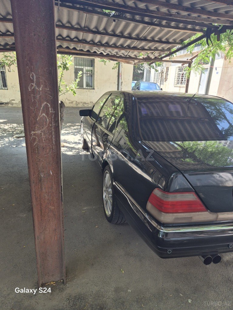 Mercedes S 320