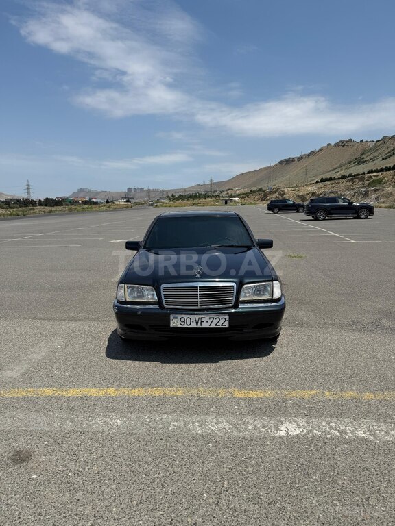 Mercedes C 180