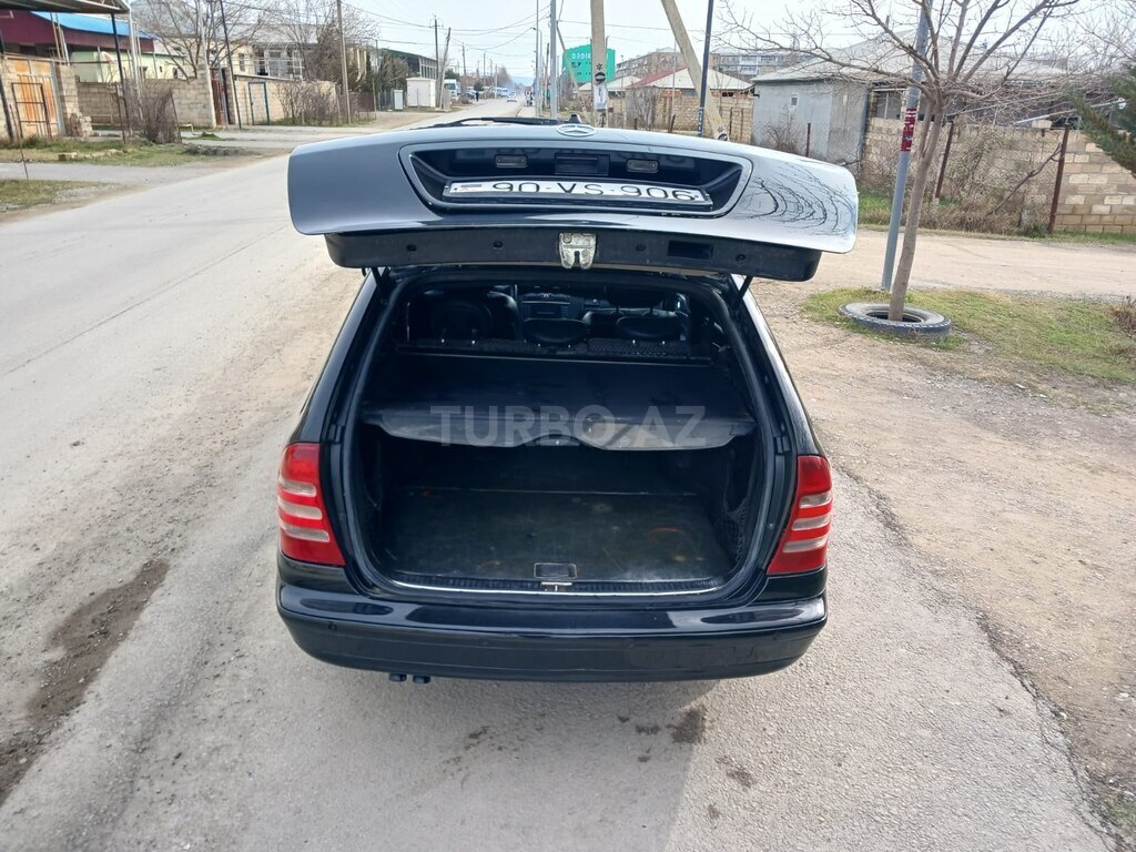 Mercedes C 220
