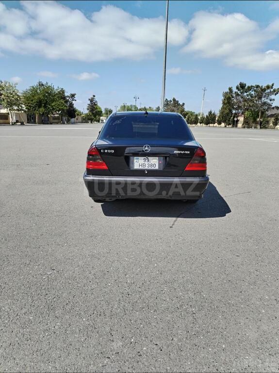Mercedes C 200