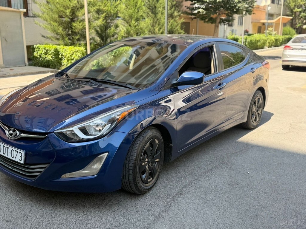 Hyundai Elantra