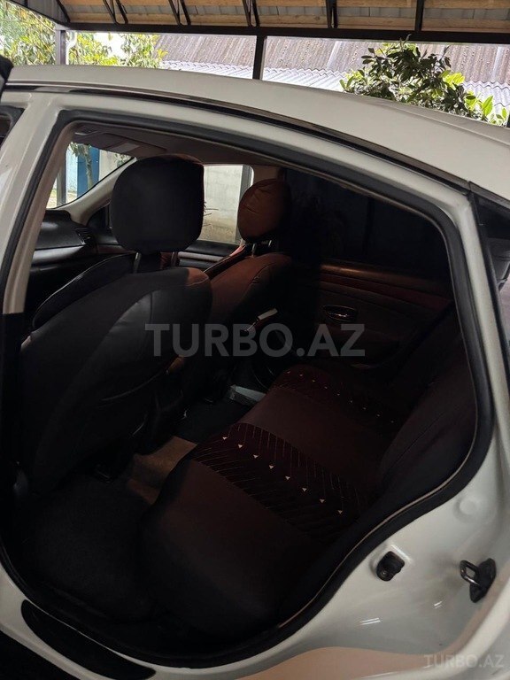 Nissan Bluebird Sylphy