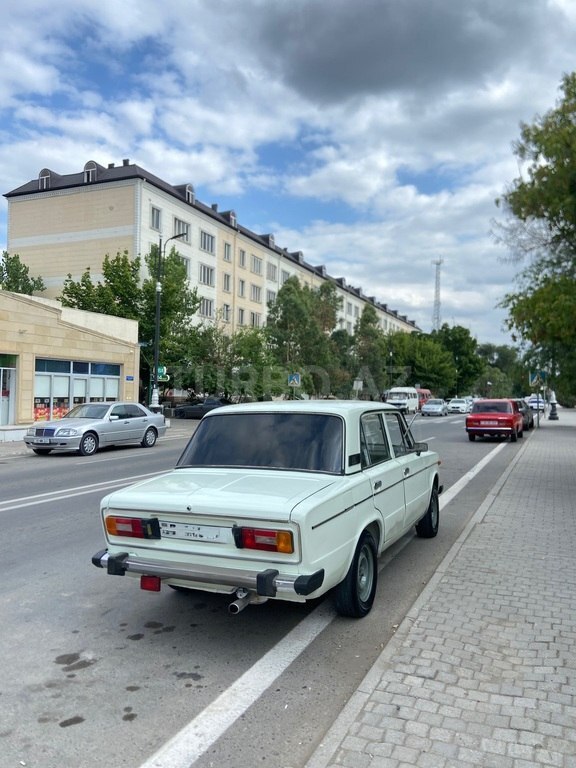 LADA (VAZ) 2106