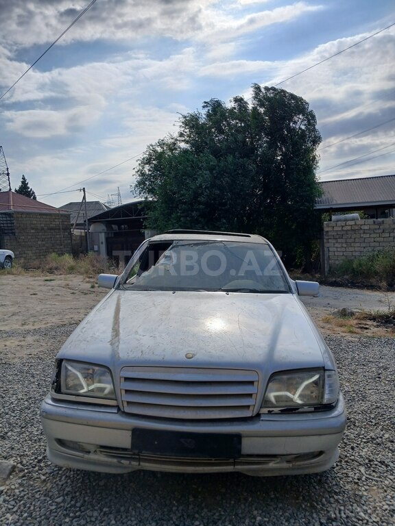 Mercedes C 220