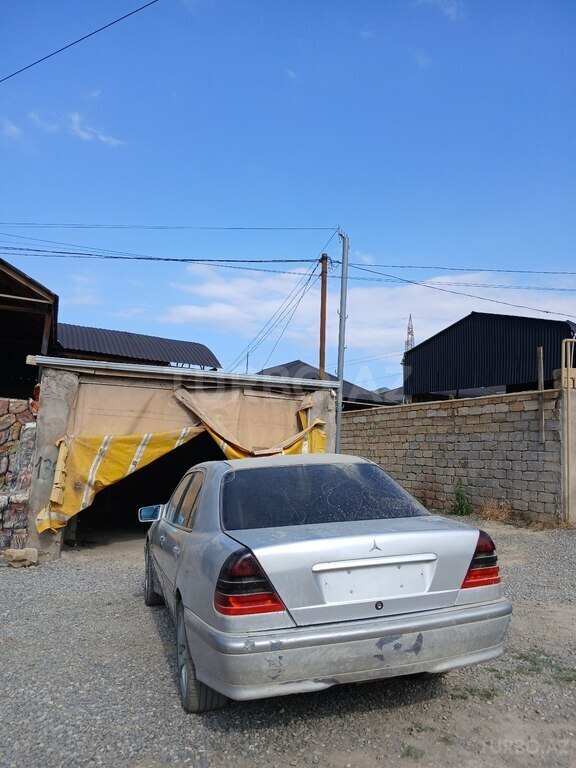 Mercedes C 220
