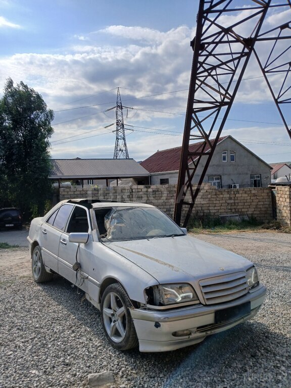 Mercedes C 220