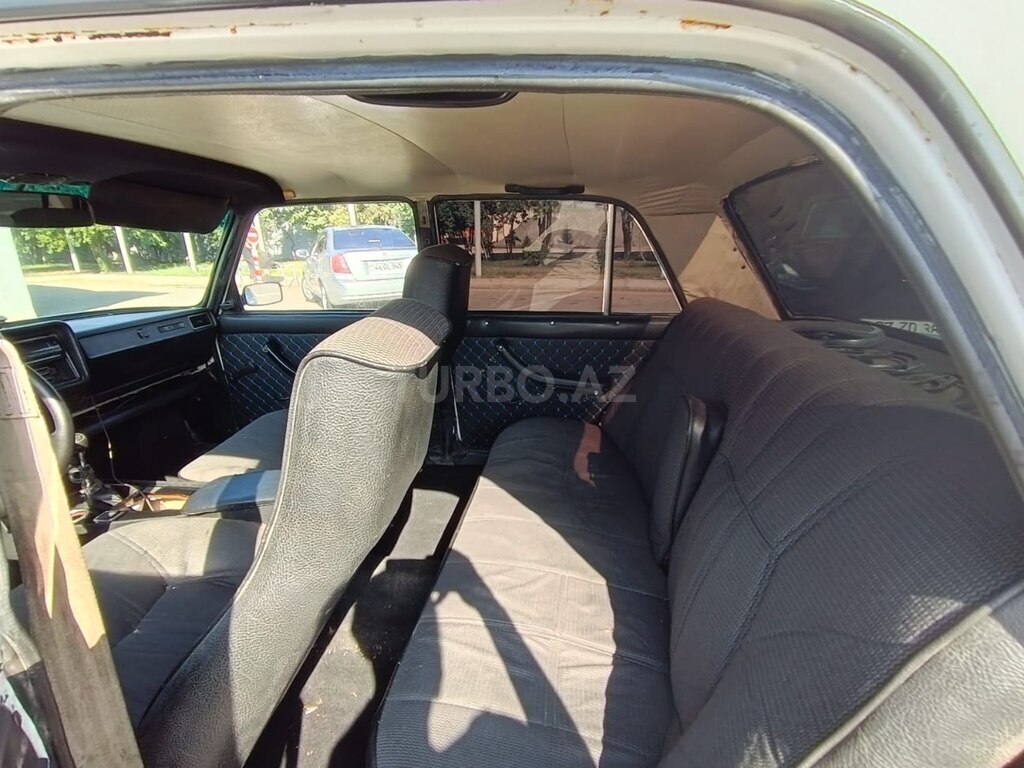 LADA (VAZ) 2107