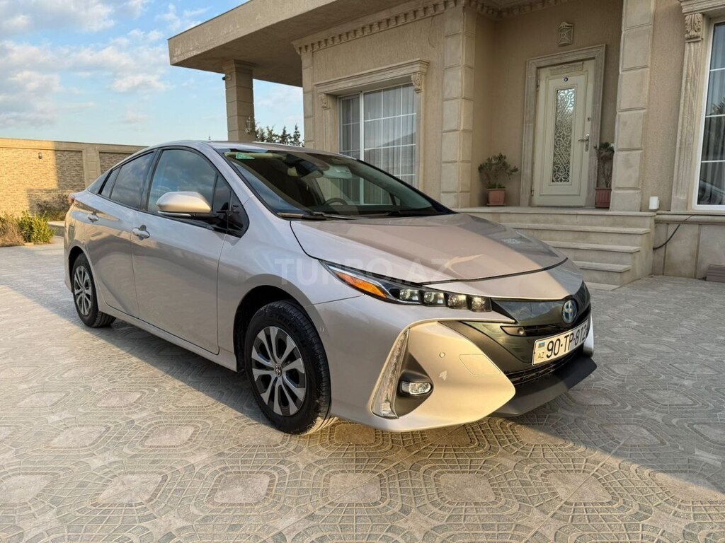 Toyota Prius Prime