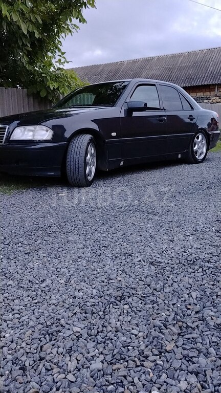 Mercedes C 200