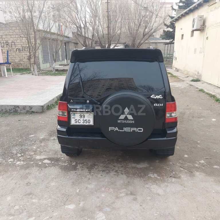 Mitsubishi Pajero io