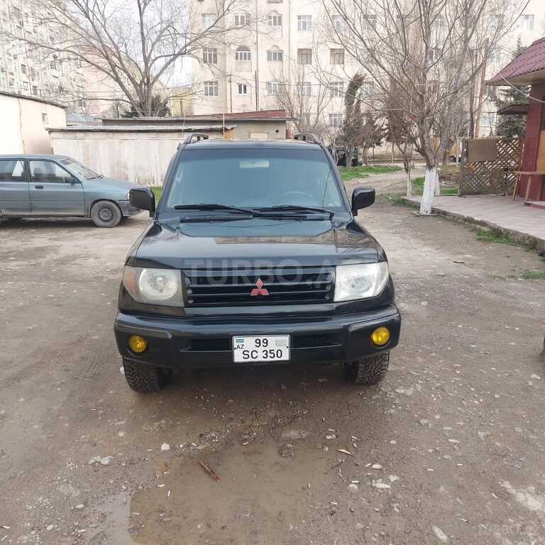 Mitsubishi Pajero io