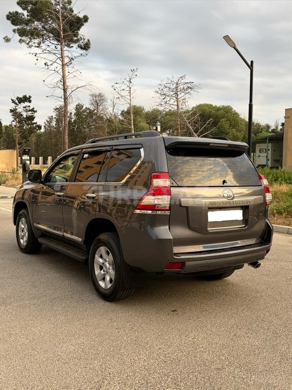 Toyota Land Cruiser Prado