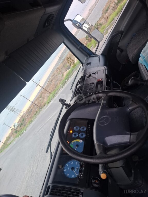 Mercedes Atego 815