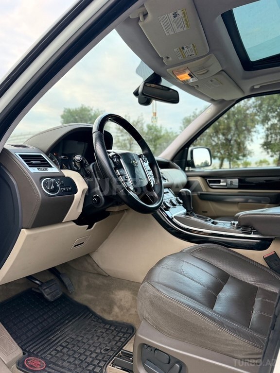 Land Rover RR Sport