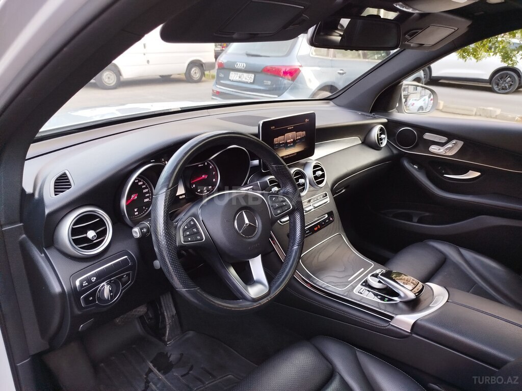 Mercedes GLC 300 4MATIC