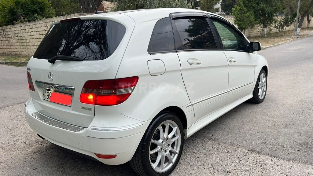 Mercedes B 170