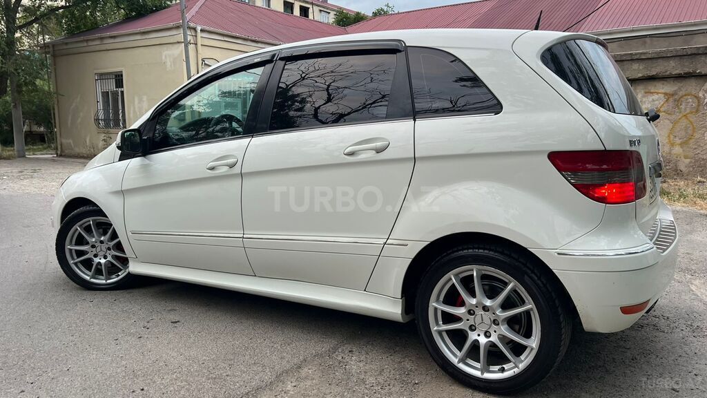 Mercedes B 170