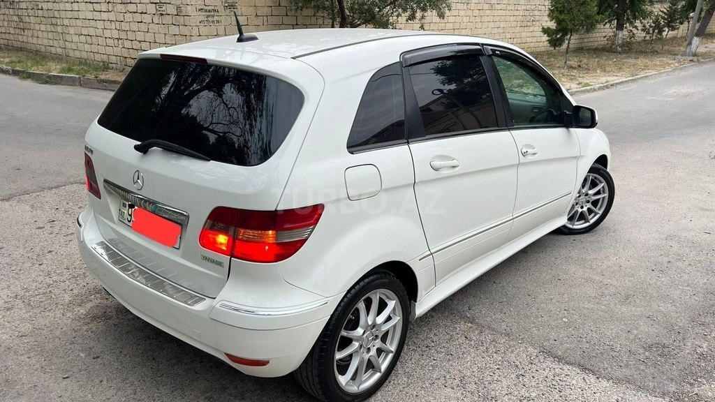 Mercedes B 170