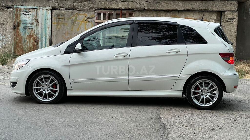 Mercedes B 170