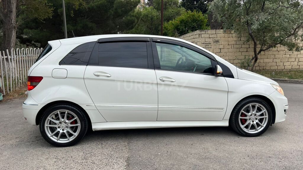 Mercedes B 170