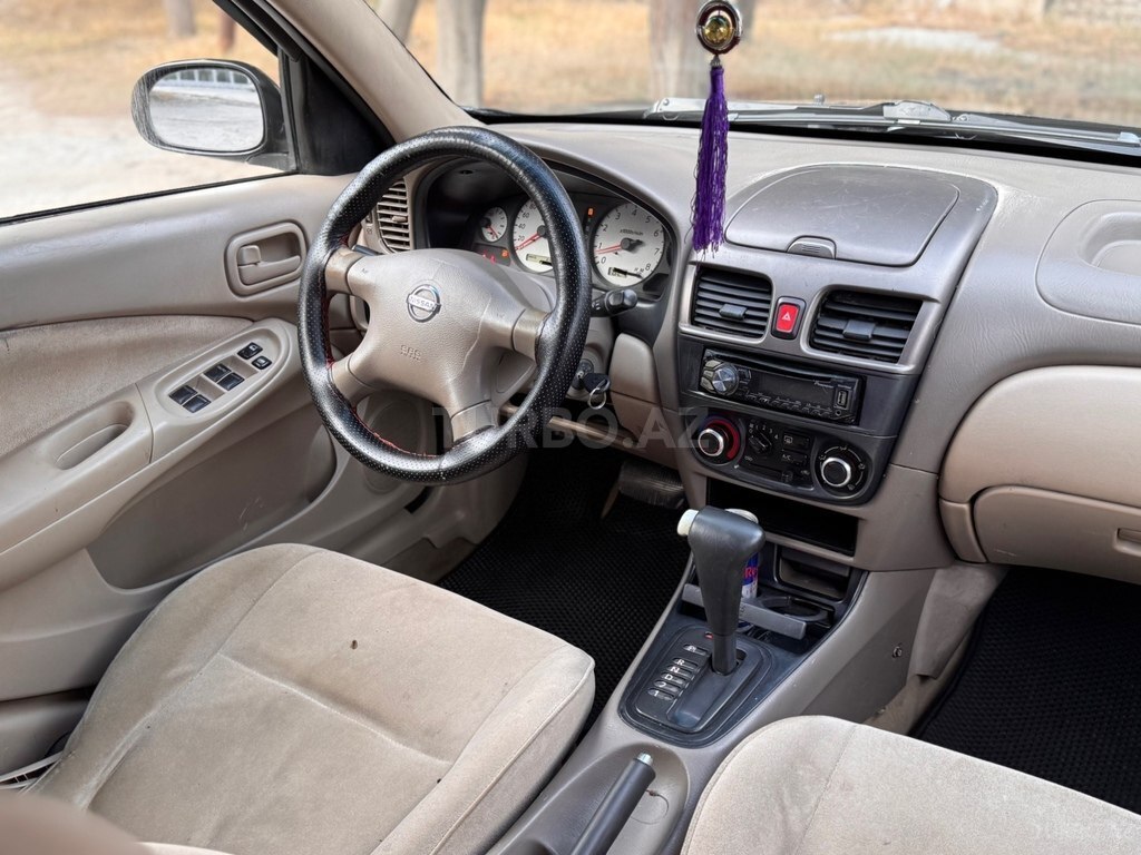 Nissan Sunny