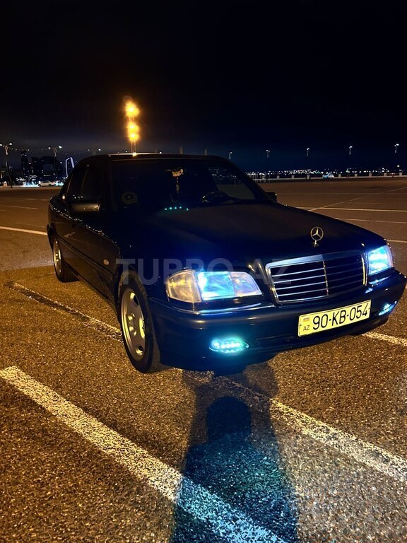 Mercedes C 240