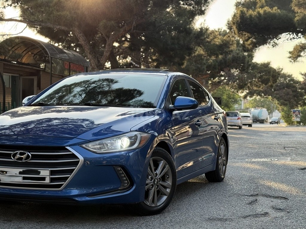 Hyundai Elantra