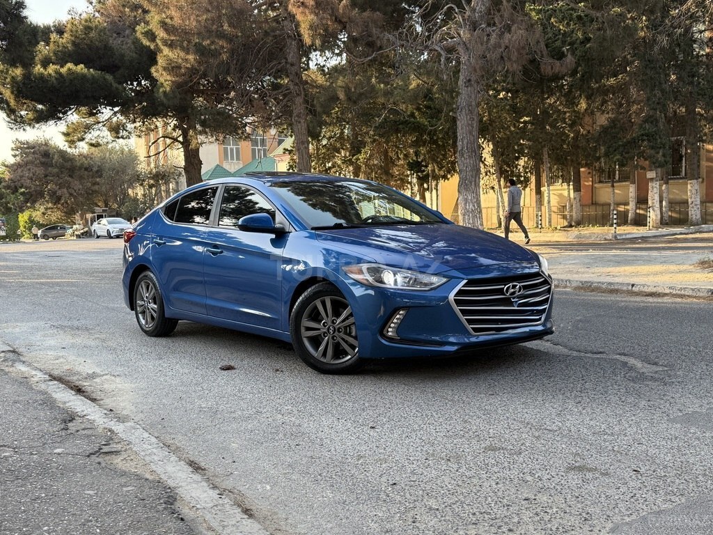 Hyundai Elantra